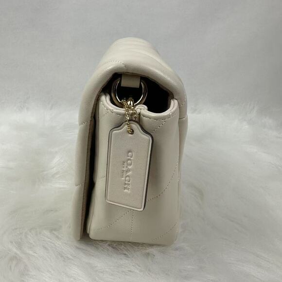 Coach Quinn Bag With Quilting Shoulder/Crossbody Bag In Leather/Gold/Chalk CY663 - Picture 5 of 12